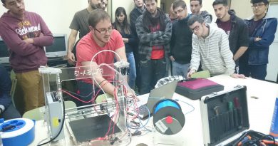 ¿Estás interesada/a en cursar el Ciclo Formativo de Grado Superior de Administración de Sistemas Informáticos en Red (ASIR) en nuestro Centro? ¿Estás interesada/a en cursar el Ciclo Formativo de Grado Superior de Administración de Sistemas Informáticos en Red (ASIR) en nuestro Centro?